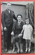 Marcel Meys September 1943, with his wife and his daughter.