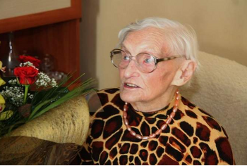 Józefa Bąk 1905-2014; 105a.png