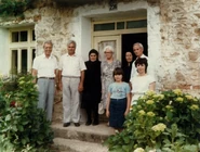Elisabeth Kimoff (aged 80) with her family in 1985