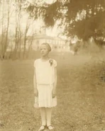 Blazena Strachotova1927.jpg (21 KB) Blazena Strachotova (aged 10) in 1927