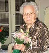 Leny Mackenbach on her 100th birthday in 2012.