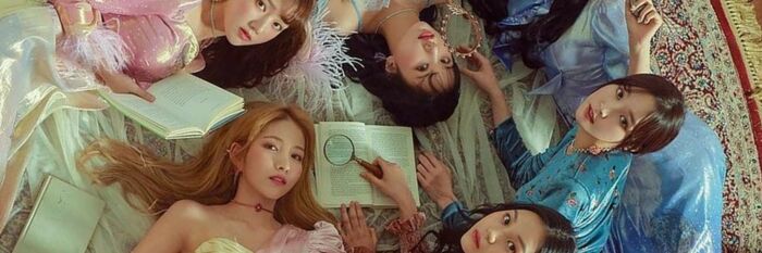 gfriend シンビ サイン アルバム Time for us GFriend / SinB / White Costume, Right Hand Piece, Back Print