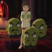 Drei grüne Köpfe begrüßen Chihiro.