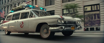 ゴーストバスターズ GHOSTBUSTERS ECTO-1 Ghostbusters: Afterlife Ecto-1 1/6 Scale Vehicle