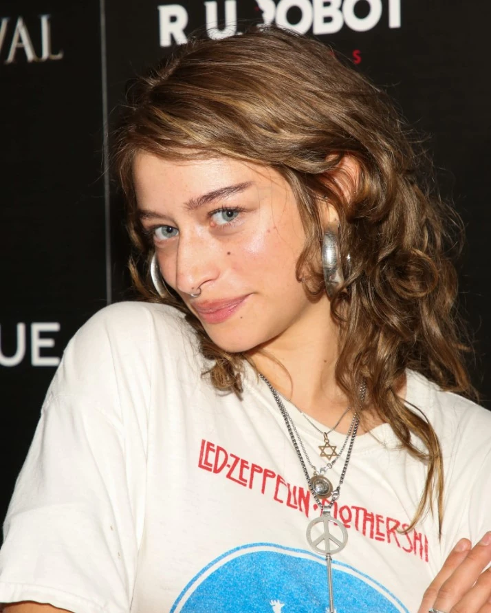 Odessa A’zion | Ghosts-American Series Wiki | Fandom