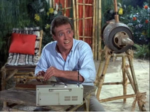 A closeup view of the transmitter and motor.