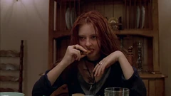 Vlcsnap-2025-09-26-14h00m20s554.png (1.66 MB) The cupboard on the right wall.