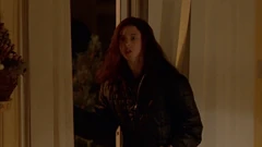 Vlcsnap-2025-09-25-21h24m32s294.png (979 KB) Rare shot that shows a direct connection between the interior and exterior of the house. The back door that leads from the terrace to the breakfast area in the kitchen