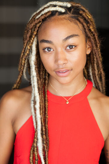 Tati Gabrielle, Gingo Wiki