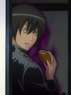 Yamazaki muching on an anpan in Episode 219