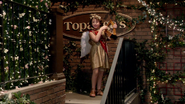 Cupid Auggie at Topanga's (Riley's Fantasy - 3x08)