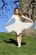 2015 Sabrina Carpenter12