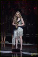 Sabrina-carpenter-rdma-thanks-bts-pics-you-missed-01