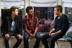 Farkle, Zay & Lucas in the Bay Window (Girl Meets Upstate)