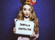 Sabrina-carpenter-feb-22-2016-600x445