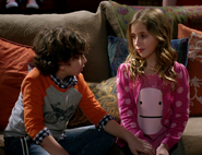 Auggie & Ava - GMW 3x01