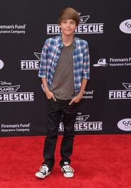 Corey Fogelmanis Planes Fire Rescue Premieres QMM-wenoFJhl