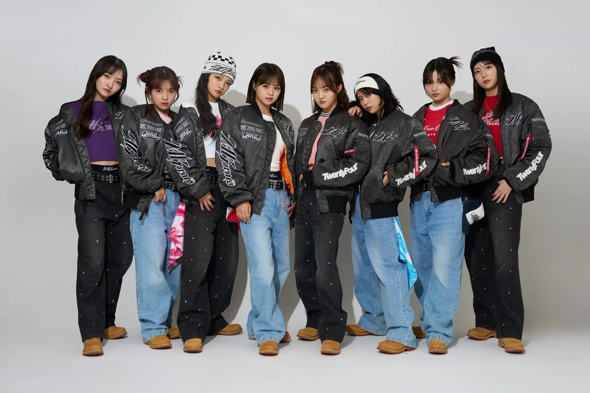 Brand New World！/DISCO TIME サイン Lucky2 Lucky2 First Live Tour - Brand New World! - | GL2 Family