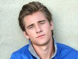 Luke Benward