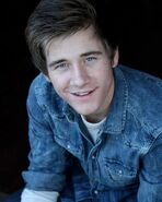 Luke Benward- 1323543228