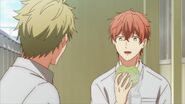 Mafuyu telling Ryuu that he feels much better