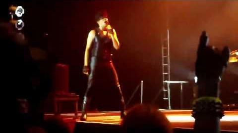 Adam Lambert - Enter Sandman *IMPROVED VERSION* Auckland NZ