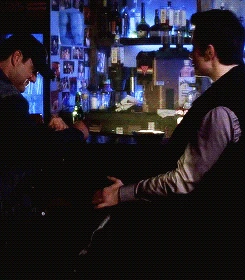 Tumblr mv6vvmNiXB1roq2g4o1 250.gif