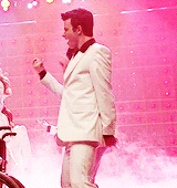 Tumblr m2q3oj8zyW1qee7fro7 r1 250.gif