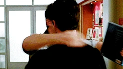 Tumblr mywmpvj7A01toz9i2o4 250.gif