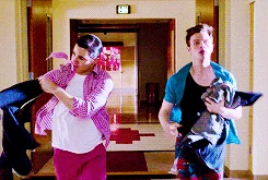 Tumblr njnzfhs5Li1tc1un5o3 r2 250.gif