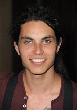 Samuel Larsen template photo