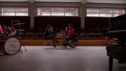 Normal scnet glee6x08 3197