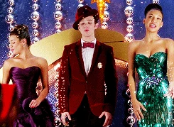 Tumblr mxdtgpFpBl1rl53x2o5 250.gif