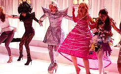 Tumblr ma1tsepJO81r8m7ivo2 250.gif