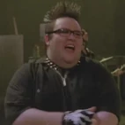 Apple #6: Beigetreten vor Ladies First. Dargestellt von Eric Sequeira