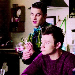 Tumblr n6s5ujTSwg1qaxxelo3 r2 250.gif