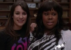 250px-MerachelArmOnShoulder