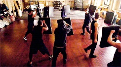 Tumblr ndo0fbKBDw1ra5gbxo8 r1 250.gif