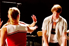 Tumblr mwc6s8MYLV1qe43ifo2 250.gif