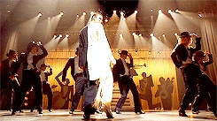 Tumblr mgu9a2pvGD1ra5gbxo3 r1 250.gif