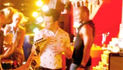 Tumblr n1l4bfC4YU1ra5gbxo2 250.gif