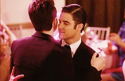 Tumblr mjctmdzROD1qf4aj0o5 r1 250.gif