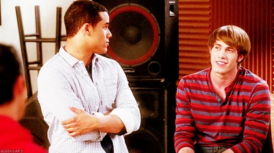 Tumblr mootmfpq2u1qgkj12o1 500.png