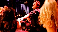 Tumblr mbk303axgU1ra5gbxo6 250.gif