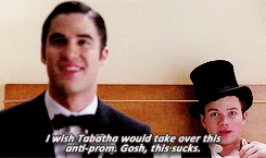 Tumblr ndsoblpjHG1rk63wco7 r3 250.gif