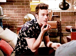 Tumblr n1l6kzcZRC1qaxxelo5 250.gif