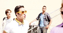 Tumblr n1ltxiJRob1szmgpbo3 250.gif