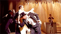 Tumblr mgu9a2pvGD1ra5gbxo4 r1 250.gif