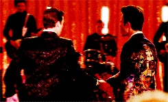 Tumblr n5jqm6BV2a1qzh21go1 250.gif