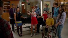 A Katy Or A Gaga Glee Wiki Fandom